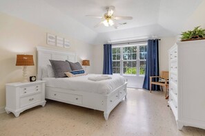 5 chambres, accès au Wi-Fi (inclus), literie fournie