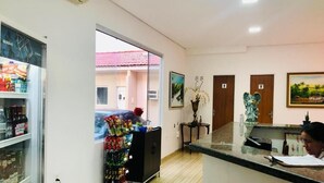 Gambar tidak terklasifikasi, 4 dari 56, tombol