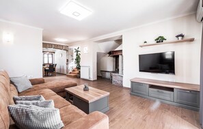 Smart-tv en een open haard