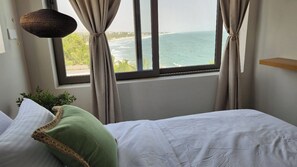 2 bedrooms, iron/ironing board, WiFi, bed sheets - Charming luxury 2-bedroom apartment with Sea Views. 60 mins from Accra Airport. (Ghana)