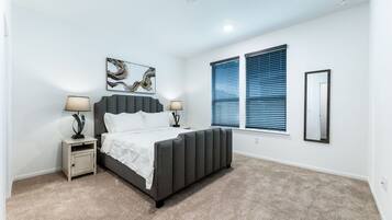 3 Schlafzimmer, Schreibtisch, Reisekinderbett, kostenloses WLAN