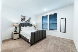 3 Schlafzimmer, Schreibtisch, Reisekinderbett, kostenloses WLAN