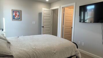 3 bedrooms, WiFi, bed sheets