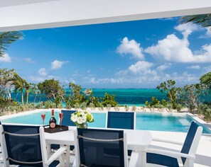 Pool - TC Villas -Sandcastle -Beachfront Oasis Near Restaurants & Snorkeling (Providenciales)