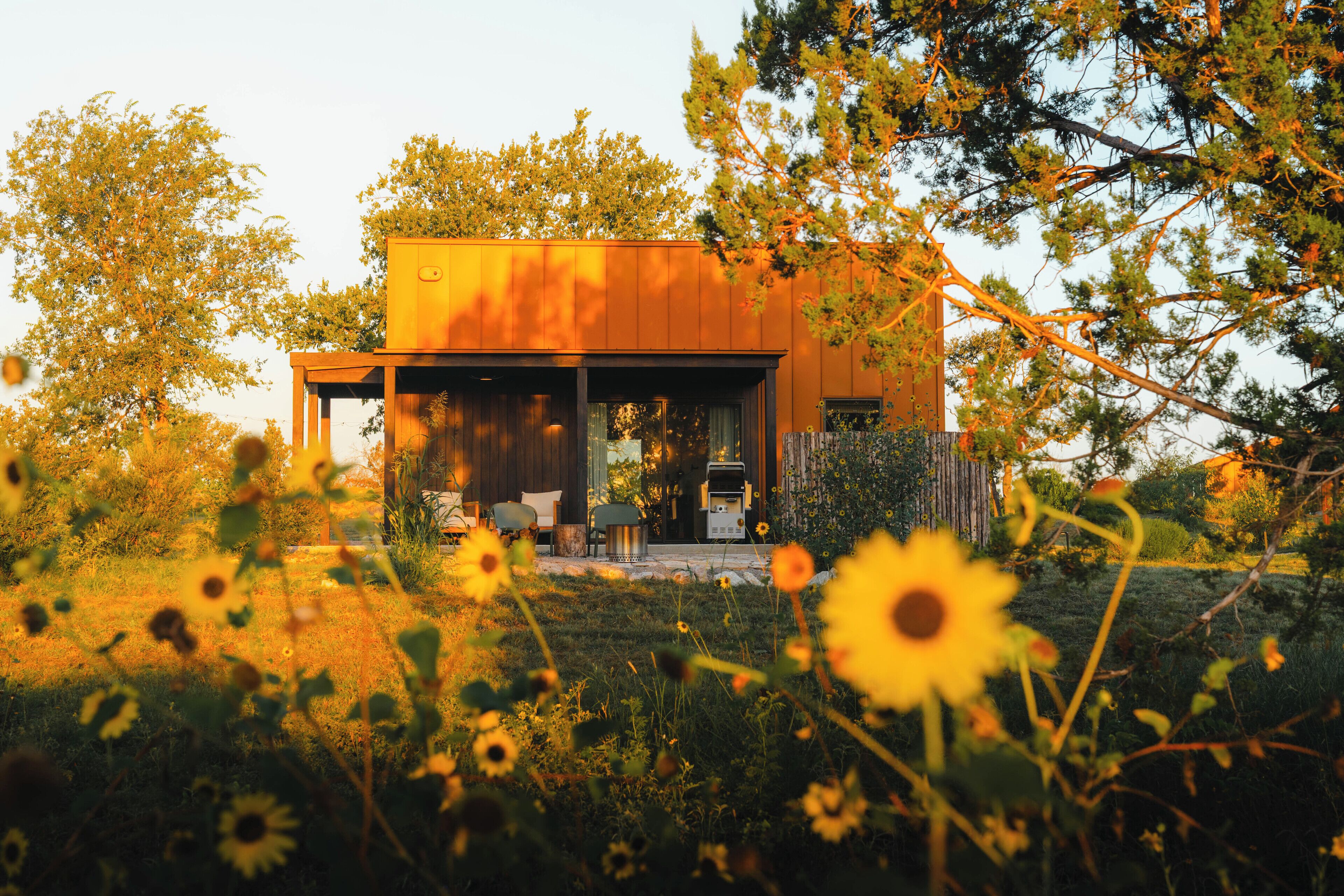 Romantische Ferienhütte | Pillowtop-Betten, individuell dekoriert, individuell eingerichtet