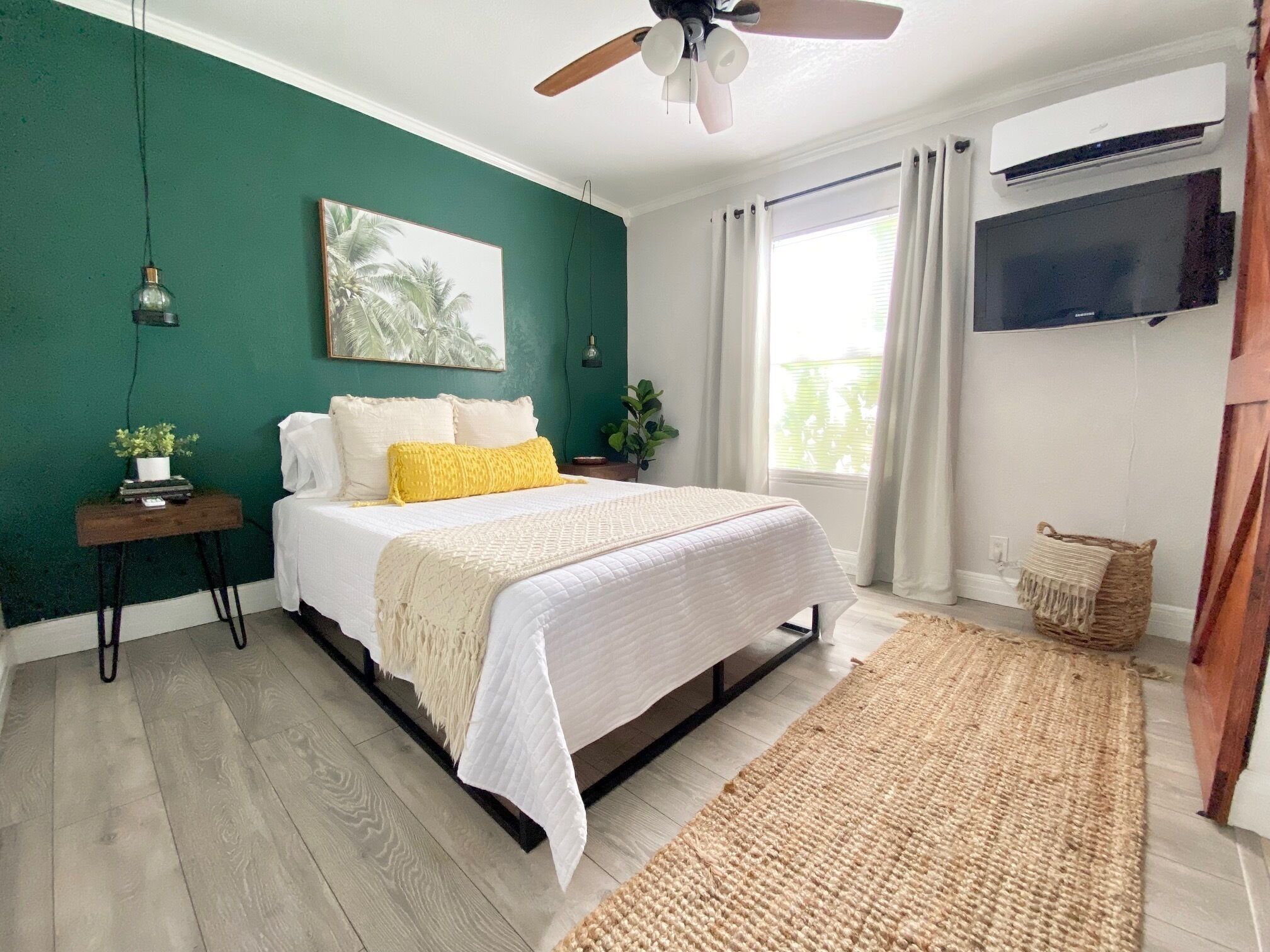1 bedroom, iron/ironing board, travel crib, WiFi