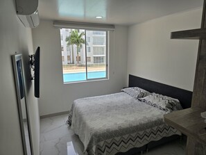 3 bedrooms, iron/ironing board, free WiFi, bed sheets