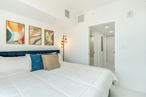 2 habitaciones, tabla de planchar con plancha, wifi y ropa de cama 