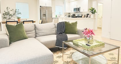 Cozy 2-bedroom apt West University Health Sciences Pomona