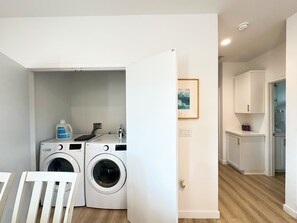 Interior - Cozy 2-bedroom apt West University Health Sciences Pomona (Pomona)