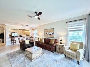 TV - GL 304 Pond View Townhome Welcome to Paradise! (Fort Pierce)