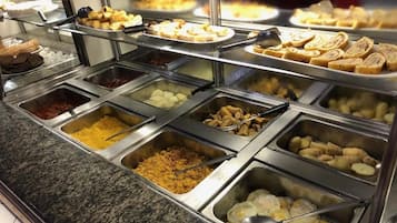 Free daily buffet breakfast
