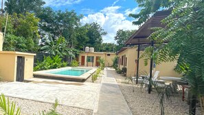Outdoor pool - Hotel Beryllos Bacalar (Bacalar)