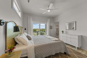5 bedrooms, free WiFi, bed sheets