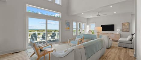 Una televisión, libros