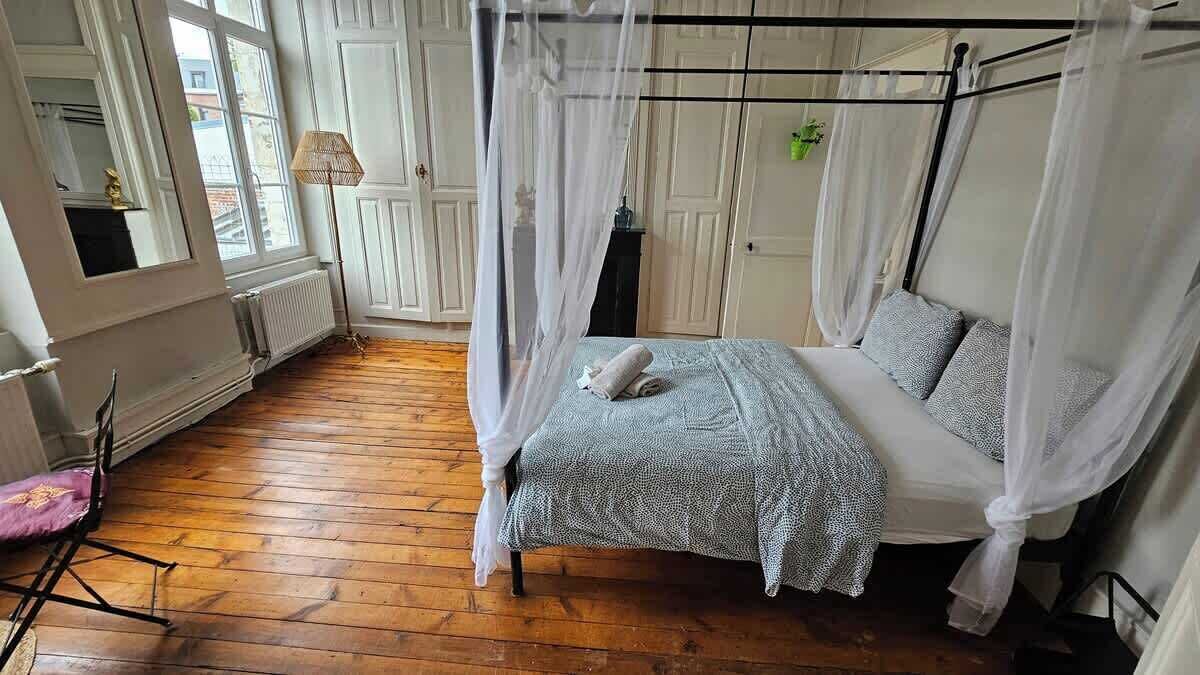 2 slaapkamers, reisbedje, wifi, beddengoed
