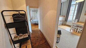 2 habitaciones, cuna de viaje, wifi y ropa de cama 