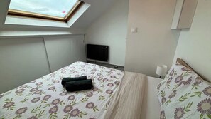 1 makuuhuone, vauvan matkasänky, Wi-Fi, vuodevaatteet