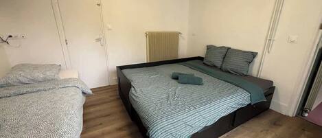 8 soverom, reiseseng for barn, wi-fi og sengetøy