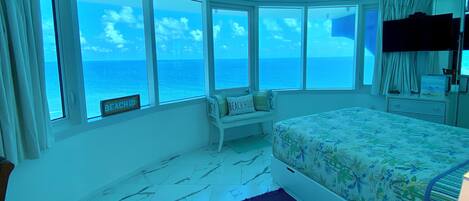 2 habitaciones, escritorio, tabla de planchar con plancha y wifi gratis