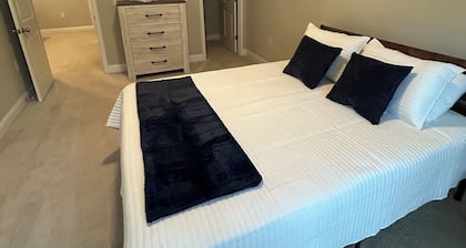 Cozy Private Basement Located in the heart of Cary/Raleigh