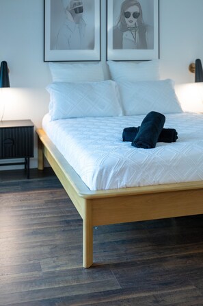 2 chambres, fer et planche à repasser, Wi-Fi, draps fournis
