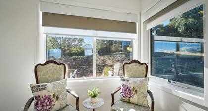 Blossoms on the Bay - 4 Bedrooms