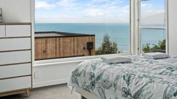 5 bedrooms, iron/ironing board, free WiFi, bed sheets