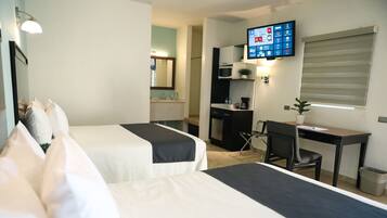 Superior-Doppelzimmer | Schreibtisch, laptopgeeigneter Arbeitsplatz, Verdunkelungsvorhänge