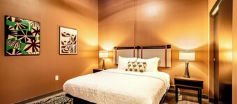 One Bedroom King with views of Lake Monona in the heart of downtown.