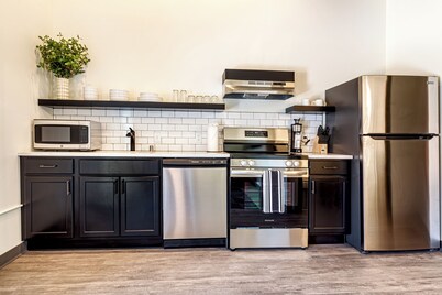 One Bedroom Queen in the heart of downtown.