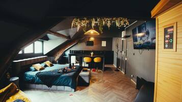 1 bedroom, iron/ironing board, bed sheets