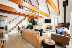 Televisor intel·ligent i estèreo