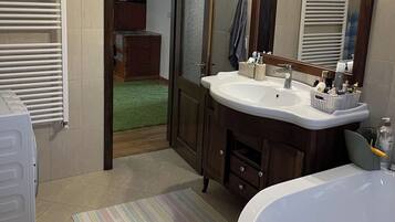 Hair dryer, towels