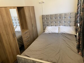 3 habitaciones, wifi y ropa de cama 