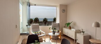 Blue Sea Modern Apartment with Sea View