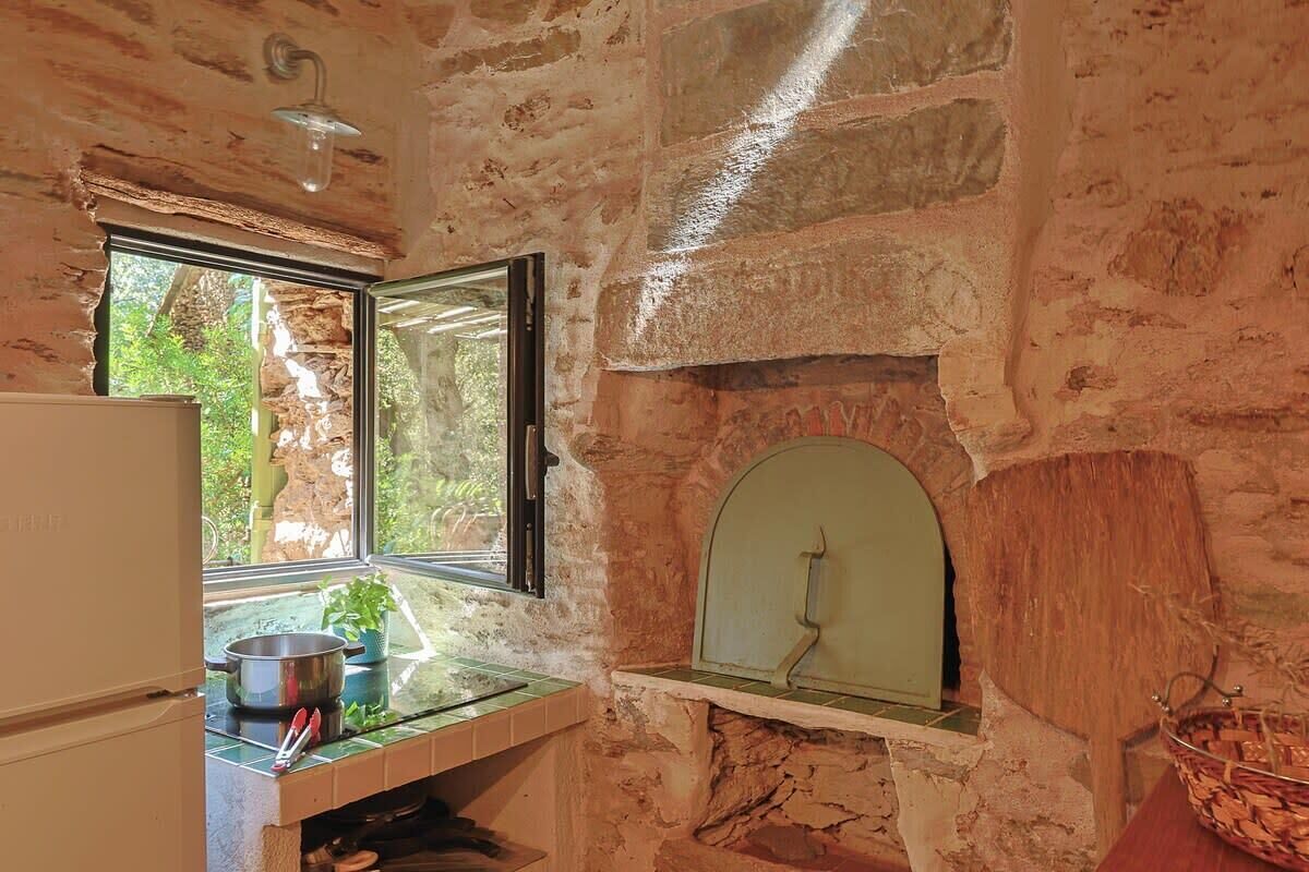 冰箱、微波炉、烤箱、炉灶