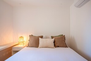 2 chambres, fer et planche à repasser, accès à Internet, literie fournie