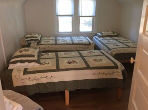 3 bedrooms, WiFi, bed sheets