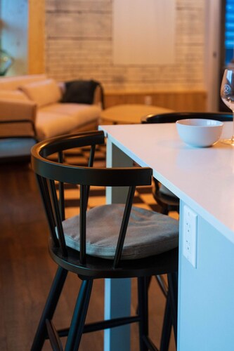 Pleasure and Modernity: Dream Apartment for Rent in Saint-Roch, Quebec!