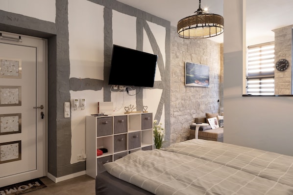 1 bedroom, free WiFi, bed sheets