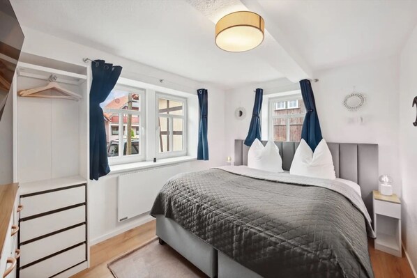 3 habitaciones, tabla de planchar con plancha y wifi gratis 