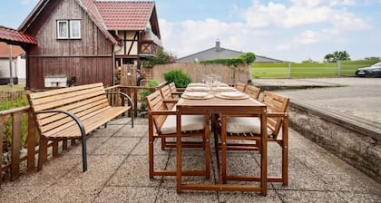 Apartment 'Apartments Am Hainich - Elsbeere' with Shared Terrace, Private Garden and Wi-Fi