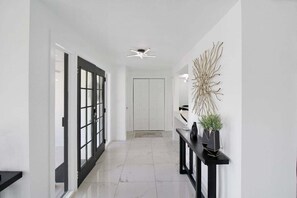 Interior - Chic & modern canal-front retreat with private pool - Azure Tides (Punta Gorda)