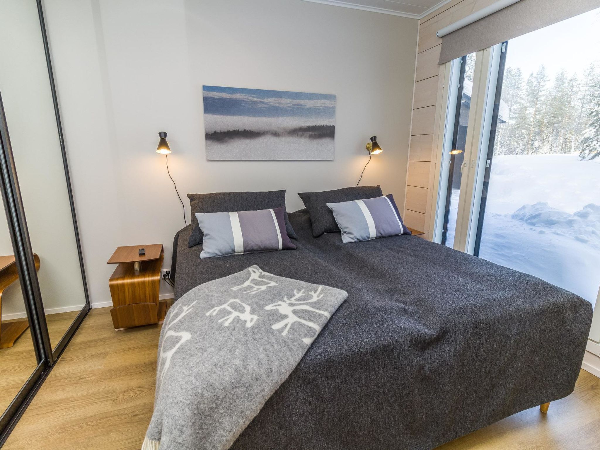 3 bedrooms, internet, bed sheets