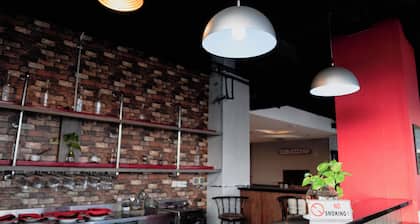 Brothers Inn Solo Baru