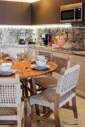 Dining - Apt Coatí: Balcony & Shared Pool (Puerto Morelos)