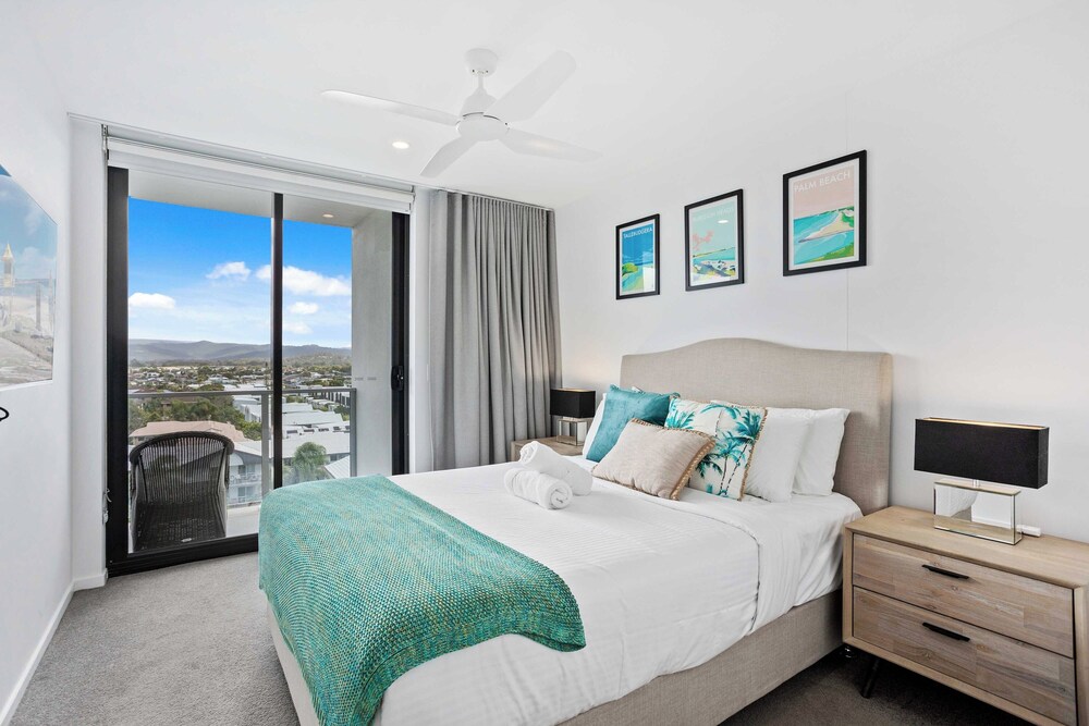 Breathtaking Ocean Views From Luxury Modern Escape Gold Coast