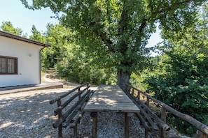 BBQ/picnic area - Lo Specchio Di Alice (Lioni)