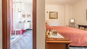獨棟房屋, 2 間臥室, 山間 | 2 間臥室、書桌、熨斗/熨衣板、免費無線上網